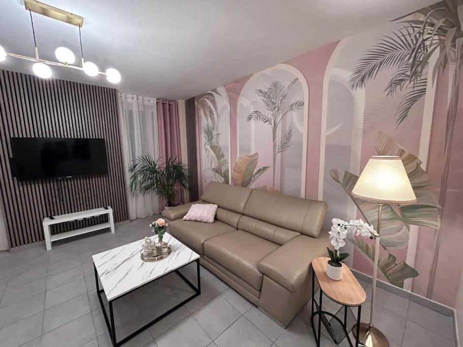 Esprit Palace, Coeur De מולהאוס מראה חיצוני תמונה